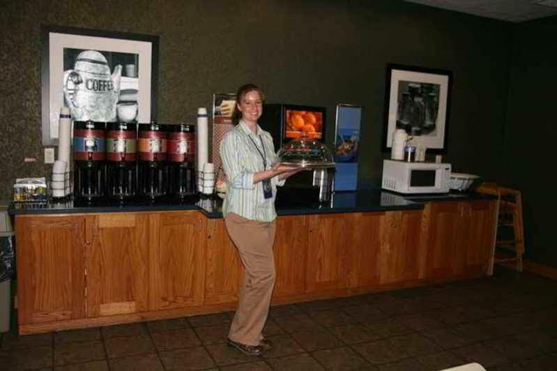 Hampton Inn Helena Restaurant photo